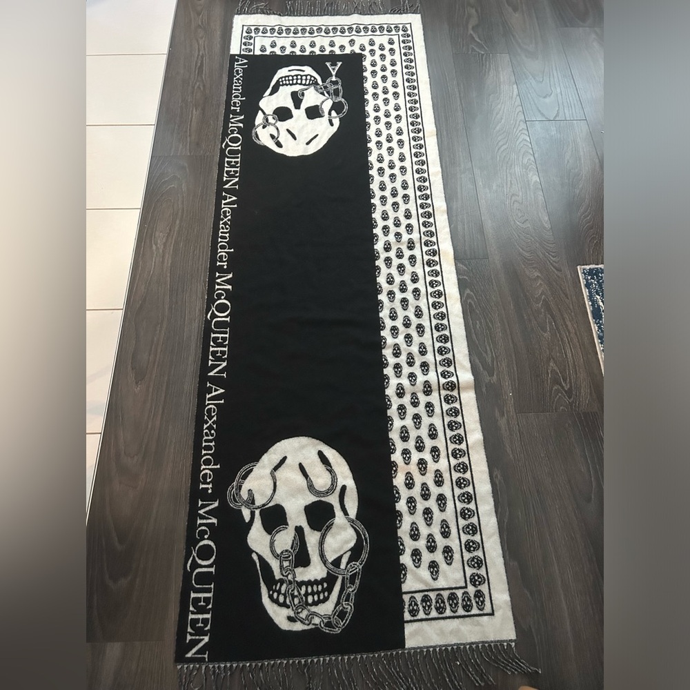 Alexander McQueen Wool Scarf